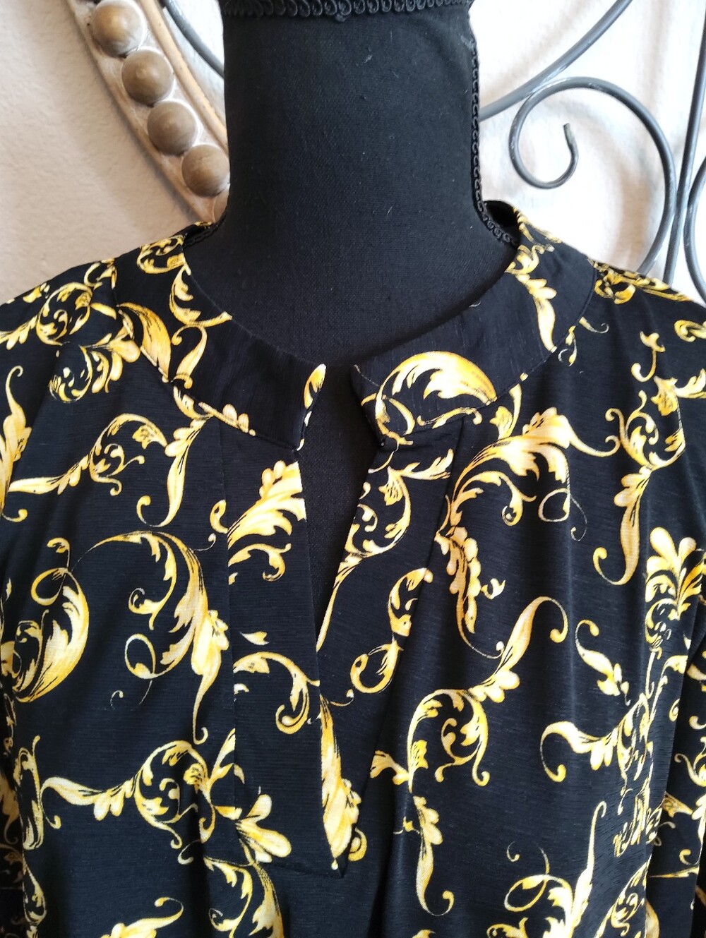 Dear Scarlett Black & Gold Baroque Tunic Top - Picture 3 of 11